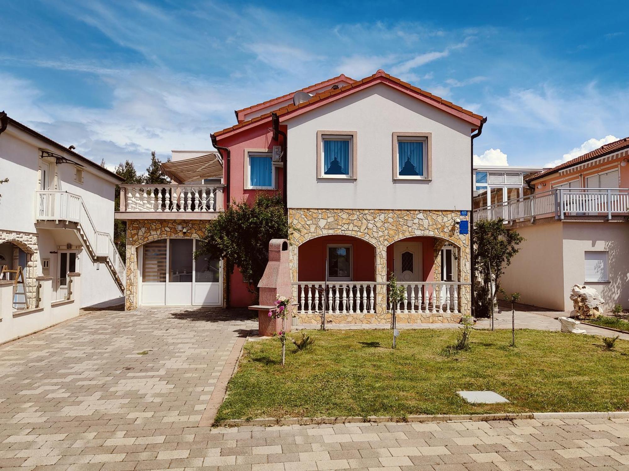 ויר Apartments Fida מראה חיצוני תמונה